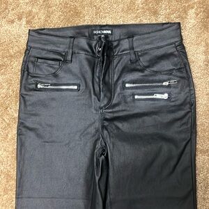 Fashion nova leather leggings